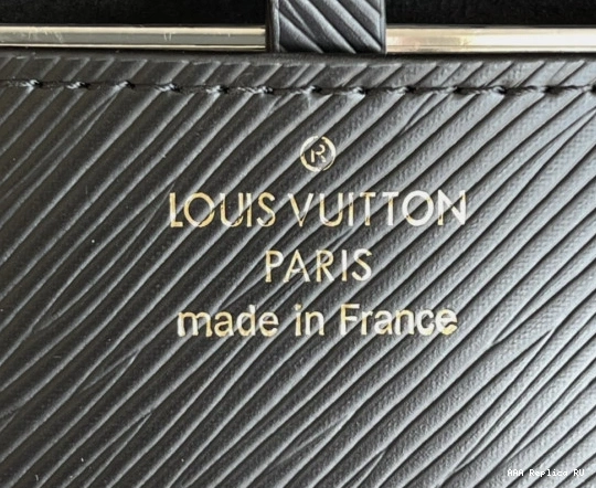Aaa replica bags TWIST LOUIS PM VUITTON 0823